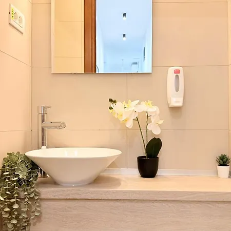 Location Old Town - New *