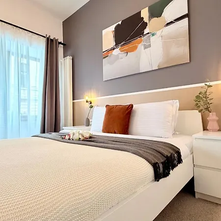 Apartament Location Old Town - New Bucureşti