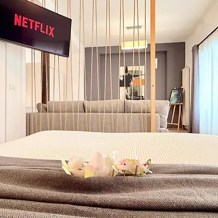 Location Old Town - New *