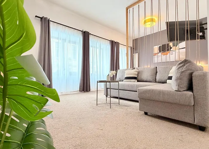 Location Old Town - New * 布加勒斯特