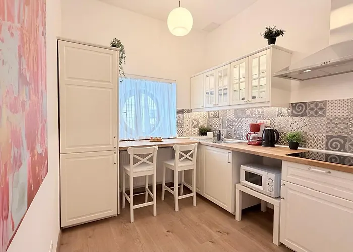 Location Old Town - New Бухарест